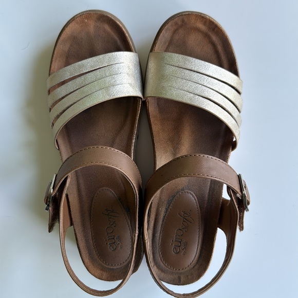 Leary Sandal by Eurosoft by Sofft Cognac and Gold Size 9.5 - Picture 8 of 16